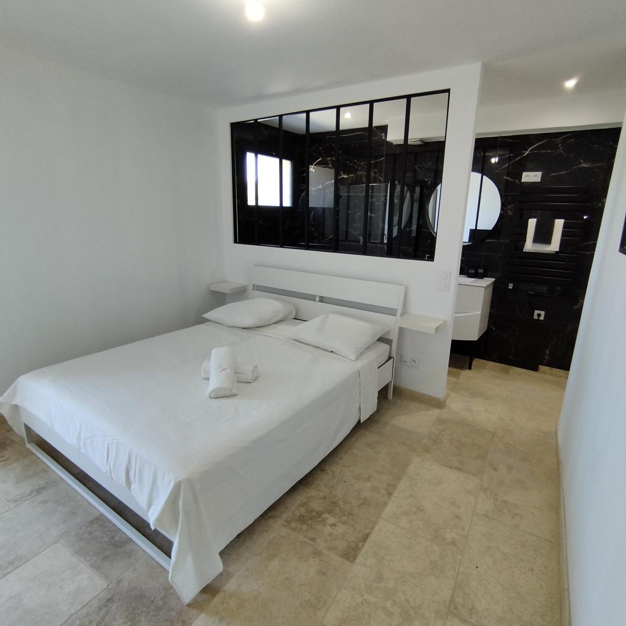 Mas En Provence Villa Le Thor Bagian luar foto