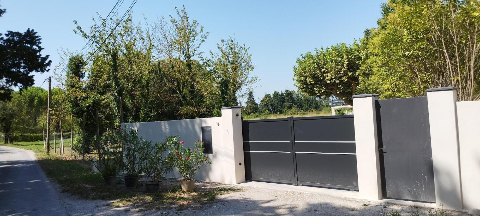 Mas En Provence Villa Le Thor Bagian luar foto